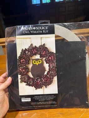 PAPER SOURCE Owl Wreath Kit NWT